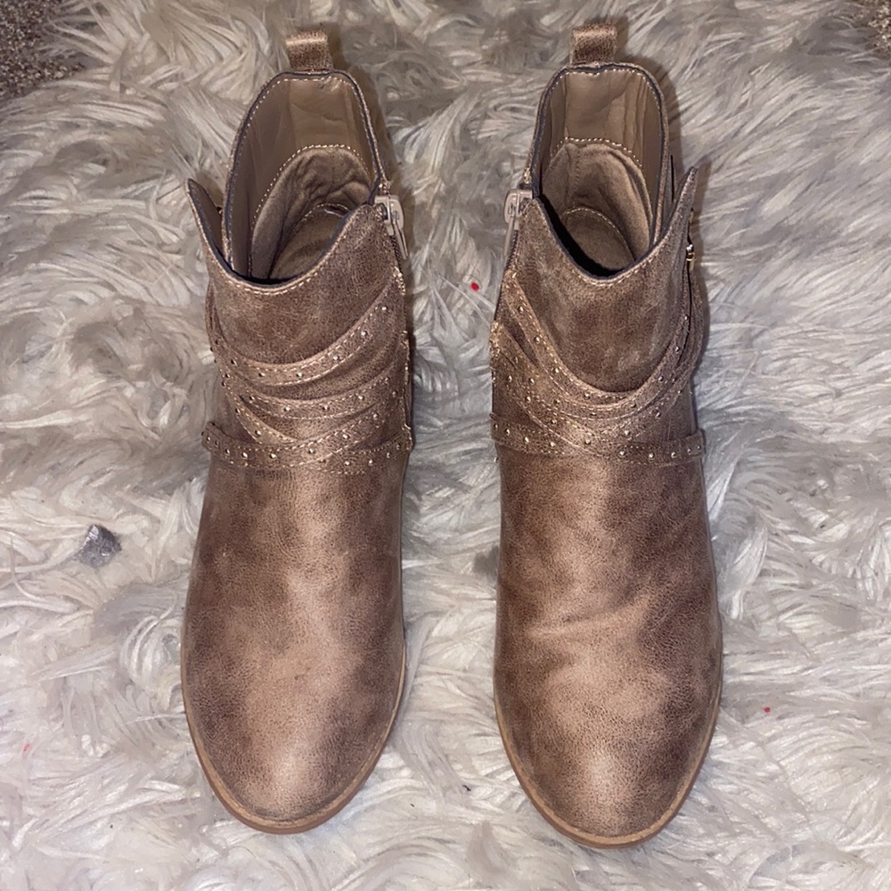 Brown booties!